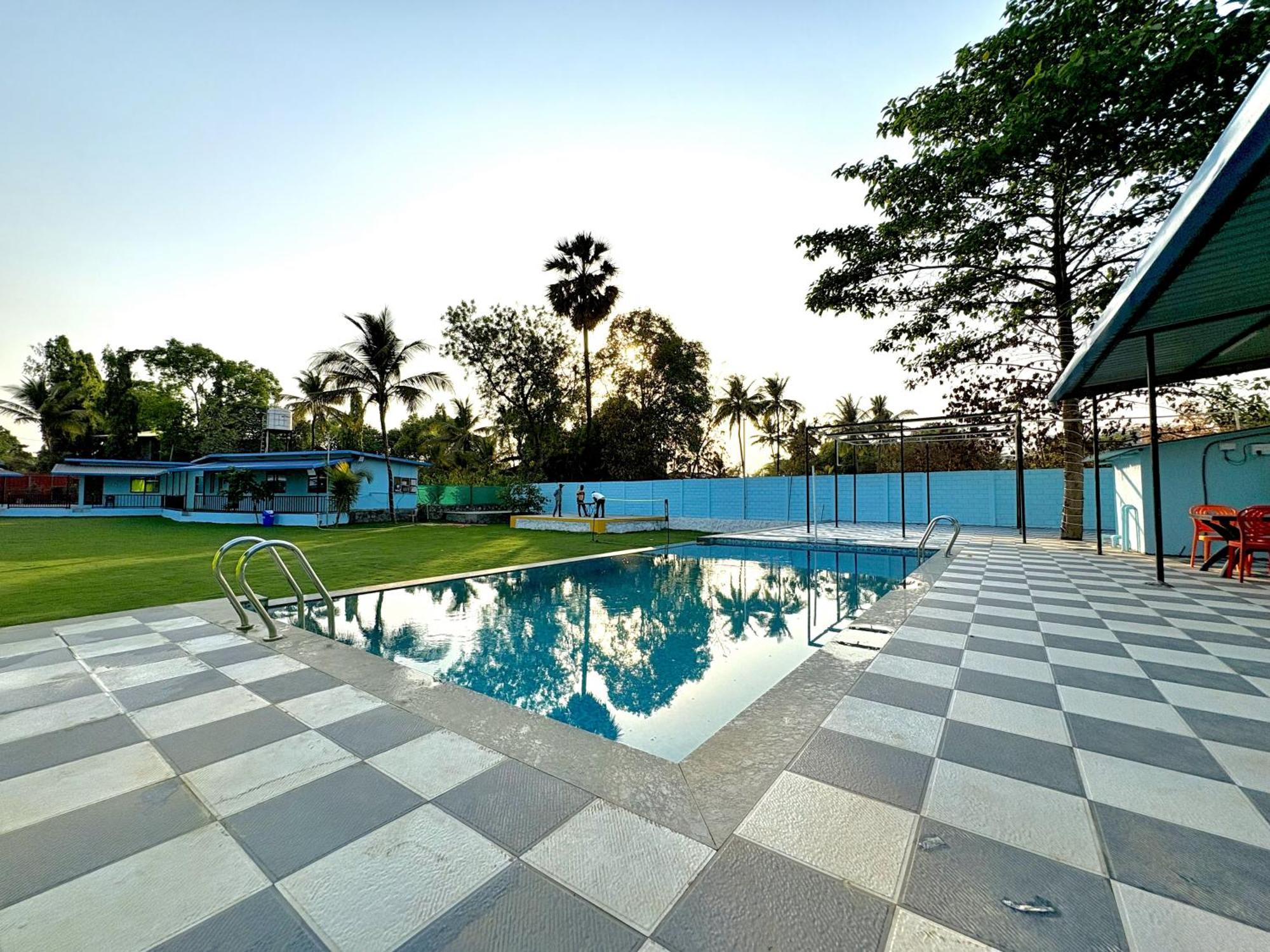 Deep Bhavani Resort Карджат Экстерьер фото